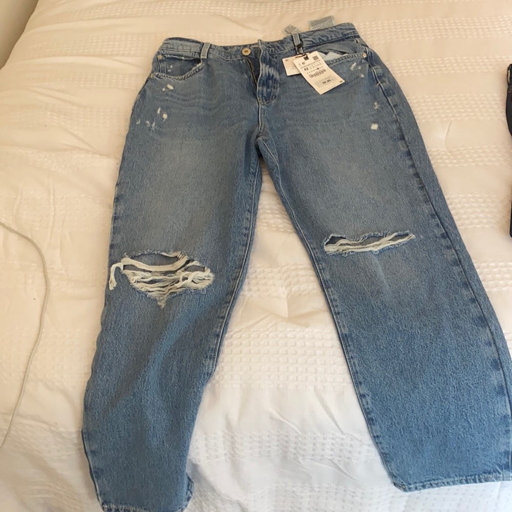 Zara Mom Fit Jeans Size 42